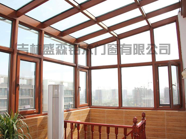 在建造阳光房的时候应该怎么选择材料呢？