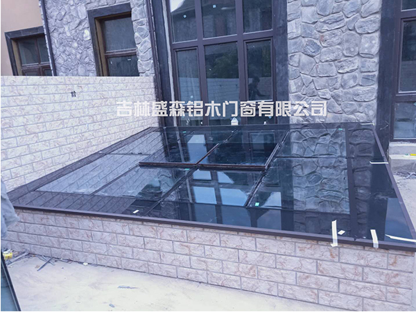 钢结构阳光房漏水都是哪些原因导致的呢？要怎么解决？